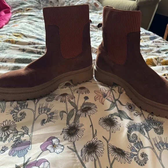 Serra size 10 boots - never worn - Picture 9 of 11